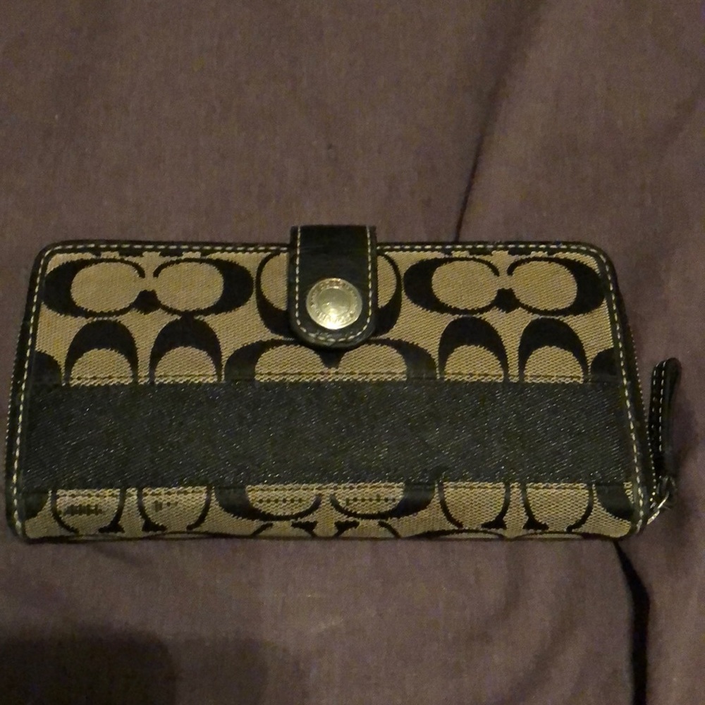 Coach wallet